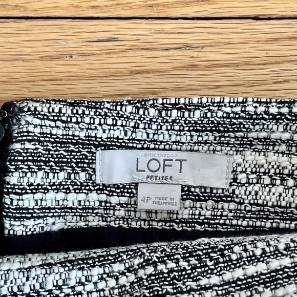 LOFT Black & White Mini Skirt - Picture 3 of 6